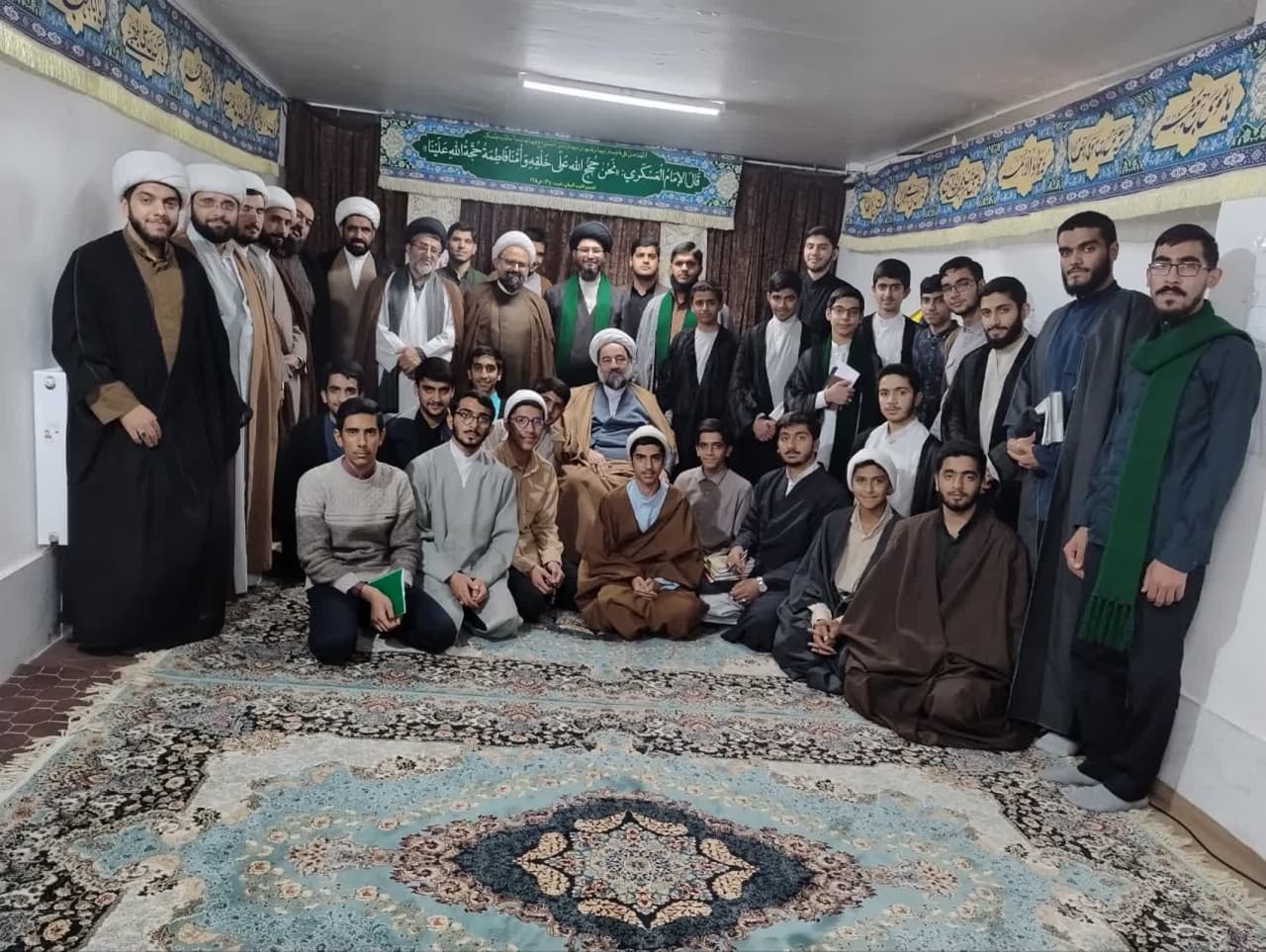 حضور حضرت آیت الله محامی (دام ظله) در جمع طلاب حوزه علمیه الزهراء (سلام الله علیها)
